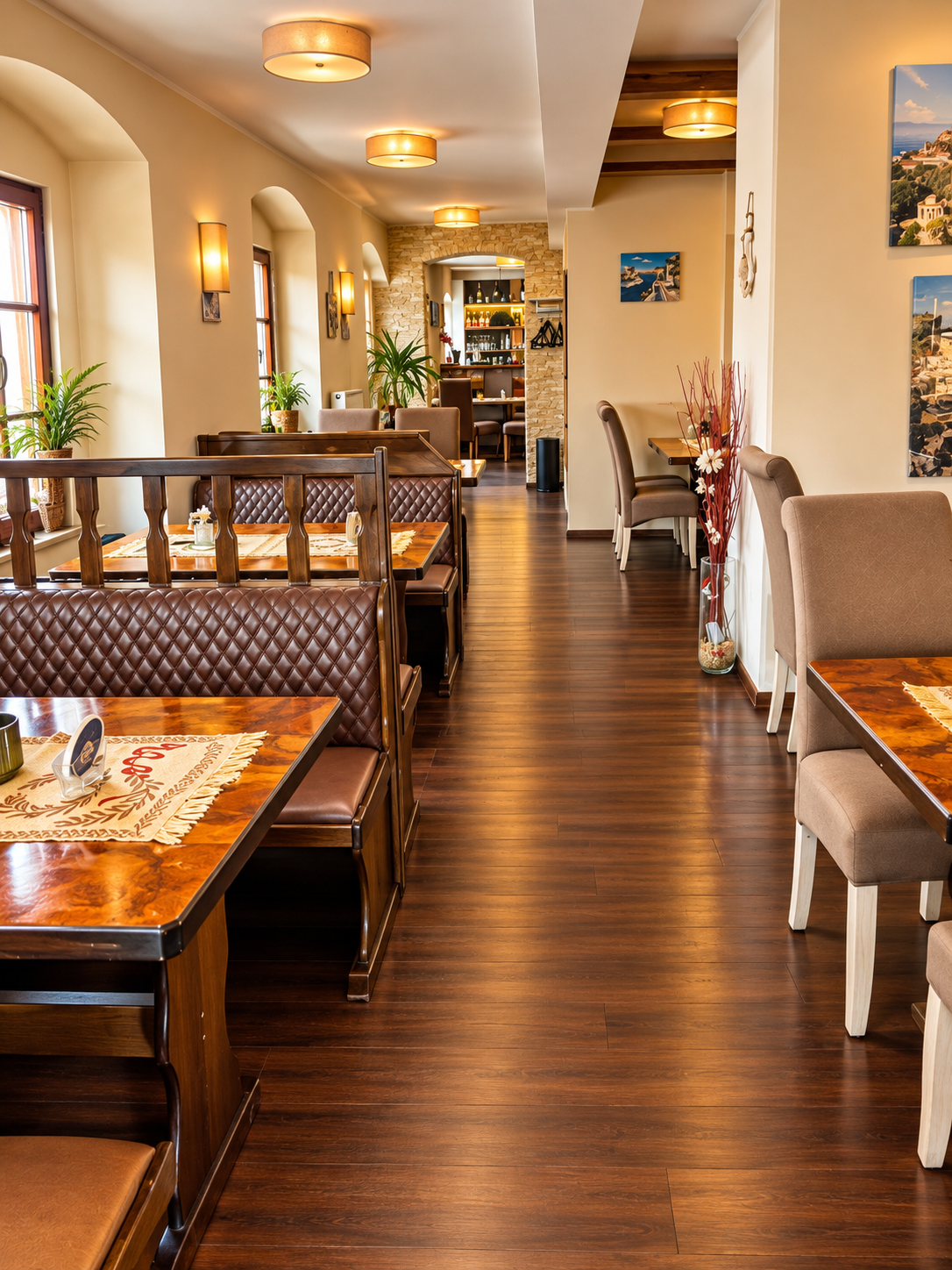 Innenraum des Restaurant Athos in Kelheim
